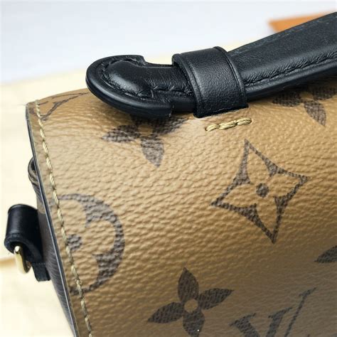 Louis Vuitton Reverse Monogram Bent